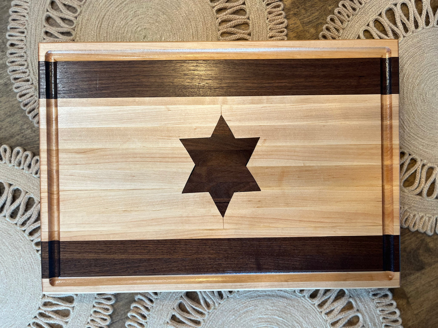 Israeli Flag Cutting Board (Edge Grain)